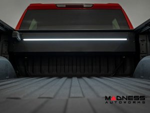 Chevrolet Silverado 1500 Retractable Bed Cover - Powered - 5'10" Bed